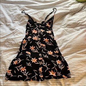 Billabong women’s floral button down dress